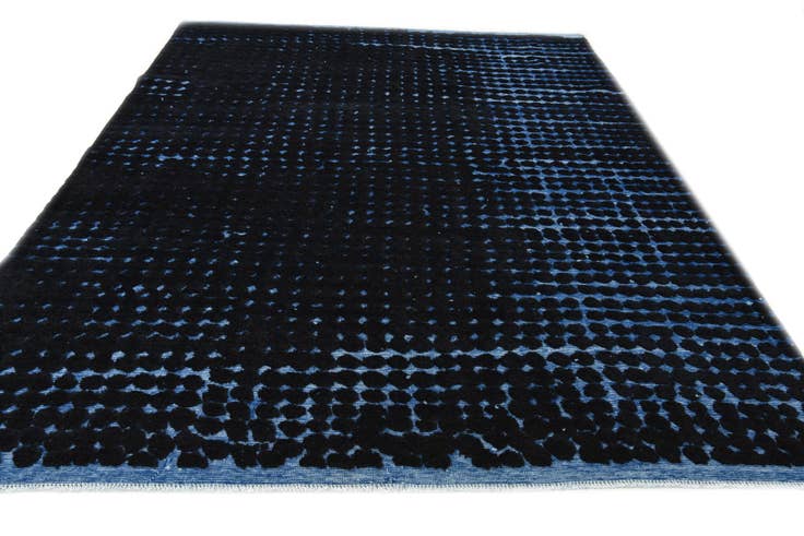 Detail image of 7' 9 x 10' 6 Hand Knotted Darya Wool Rug