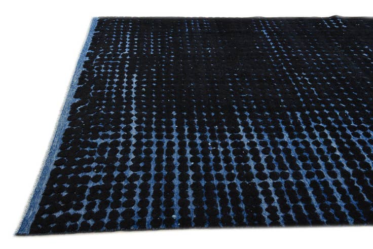 Detail image of 7' 9 x 10' 6 Hand Knotted Darya Wool Rug
