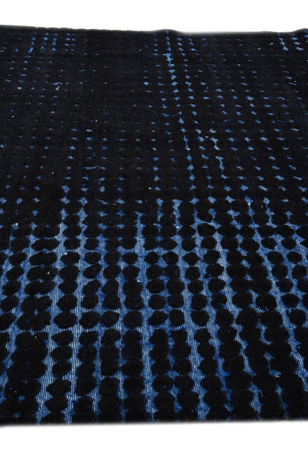 Detail image of 7' 9 x 10' 6 Hand Knotted Darya Wool Rug