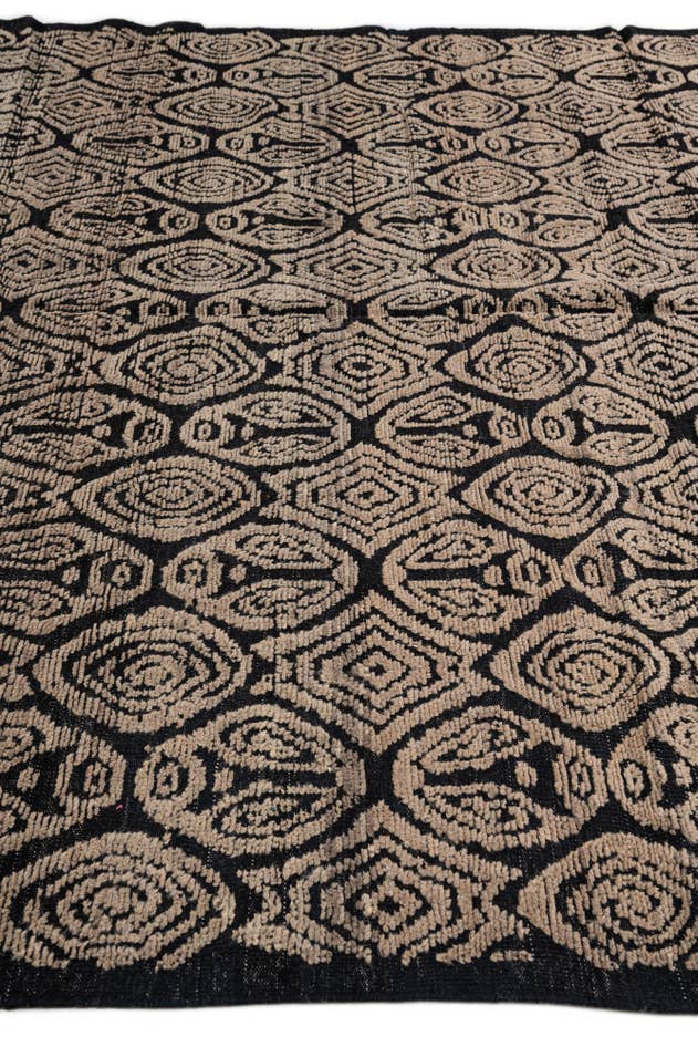 Detail image of 9' x 12' 5 Hand Knotted Darya Wool Rug