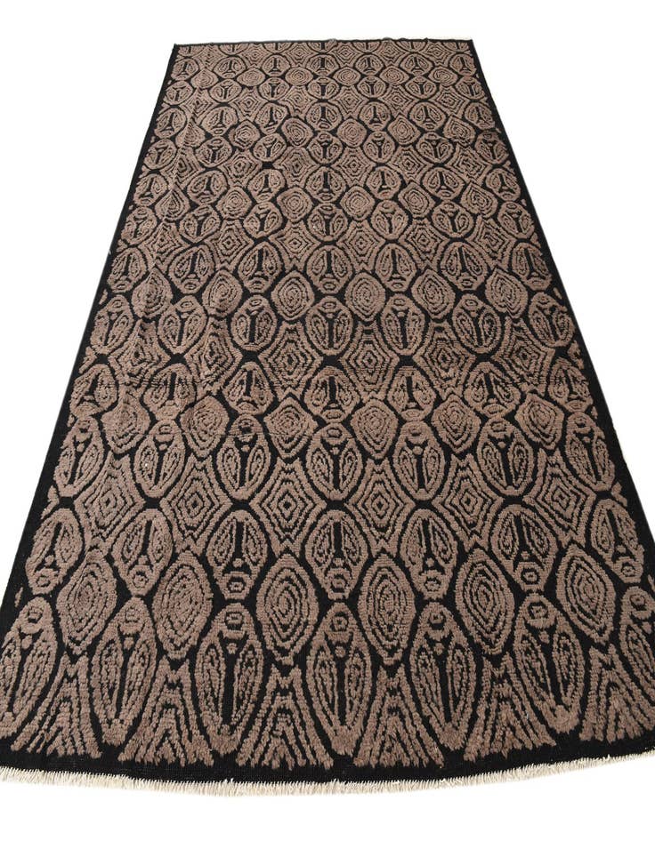 Detail image of 8' 4 x 11'  Hand Knotted Darya Wool Rug