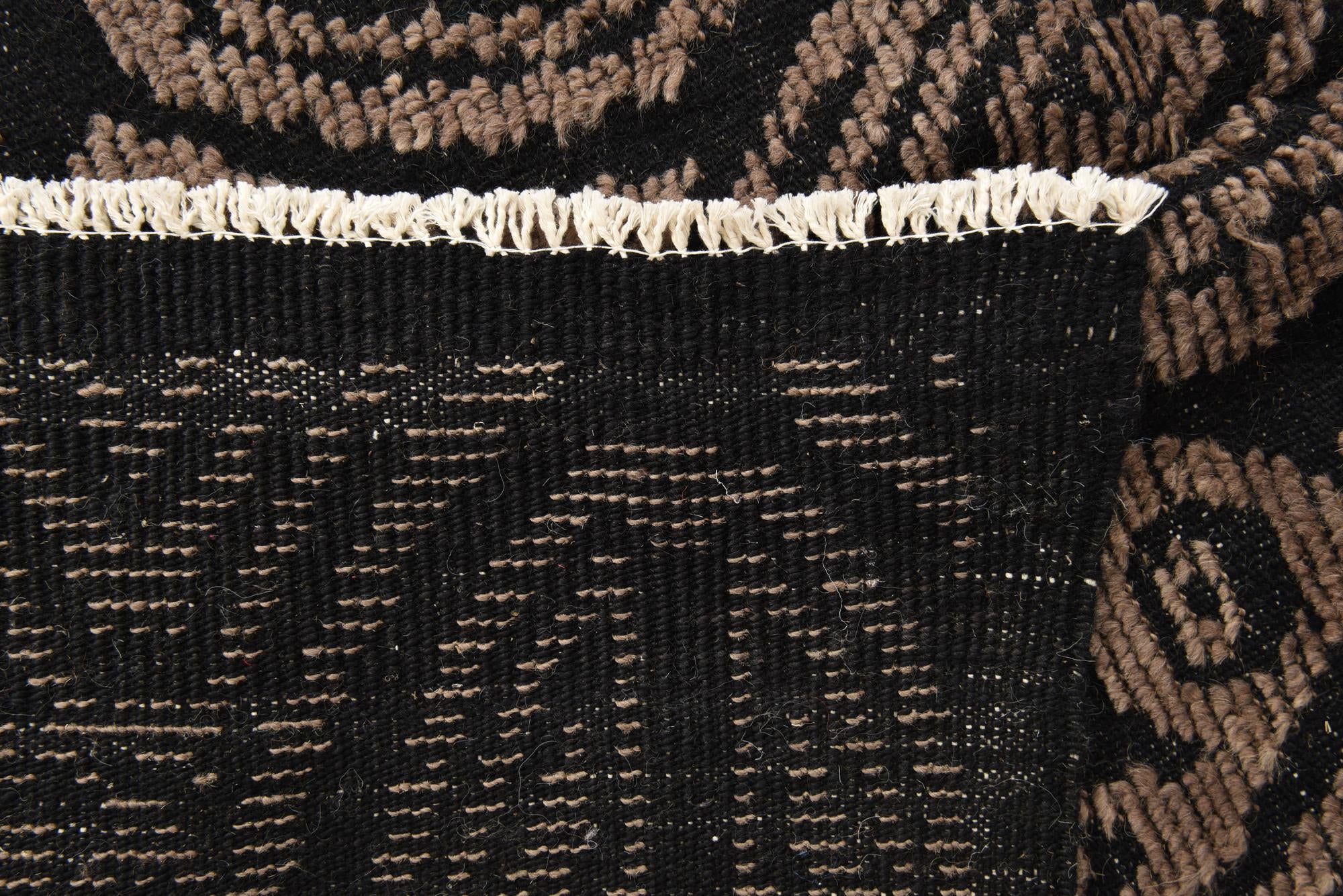 7' 10 x 10' 4 Hand Knotted Darya Wool Rug