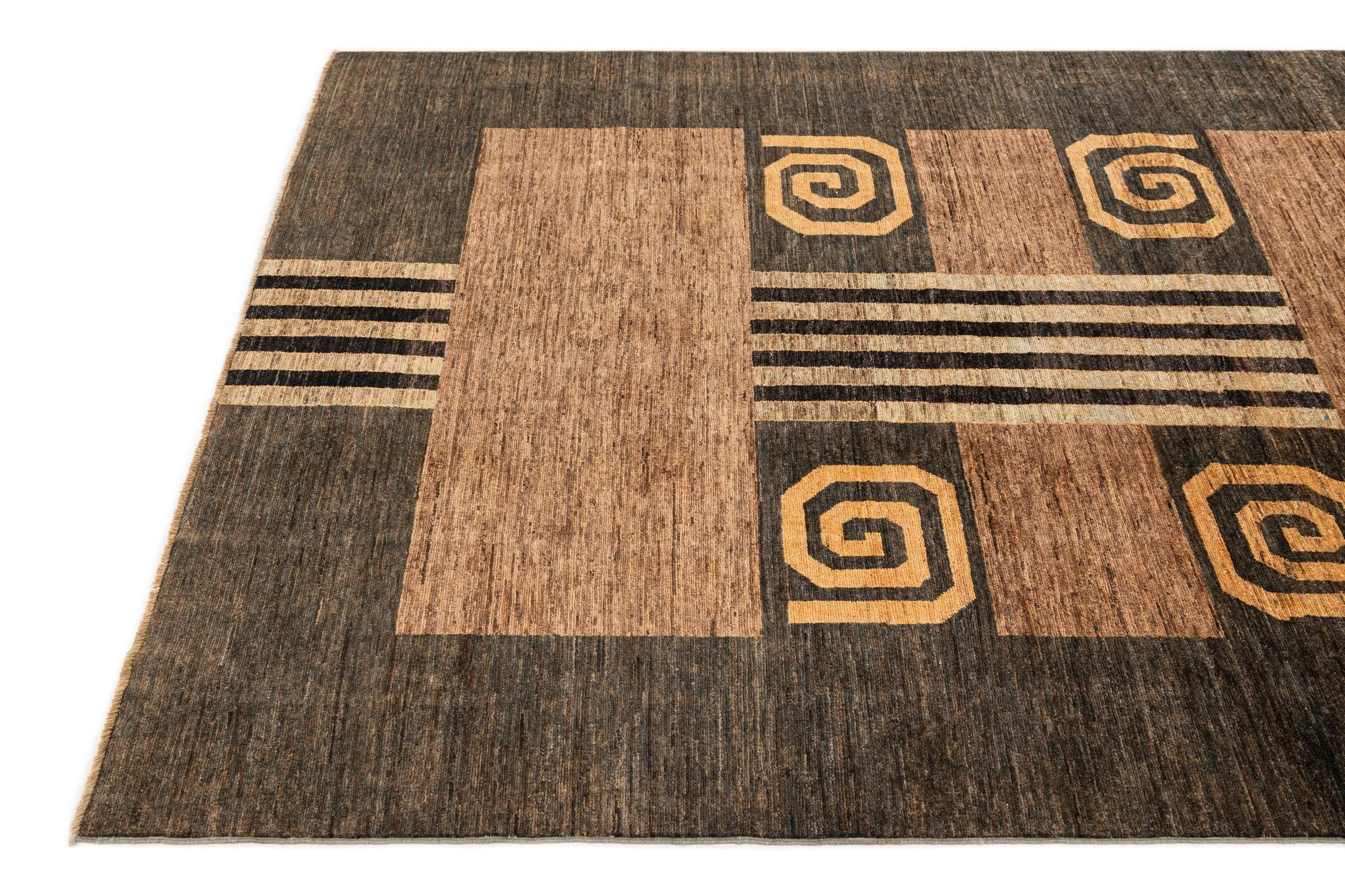6' 9 x 9' 4 Hand Knotted Modern Ziegler Wool Rug