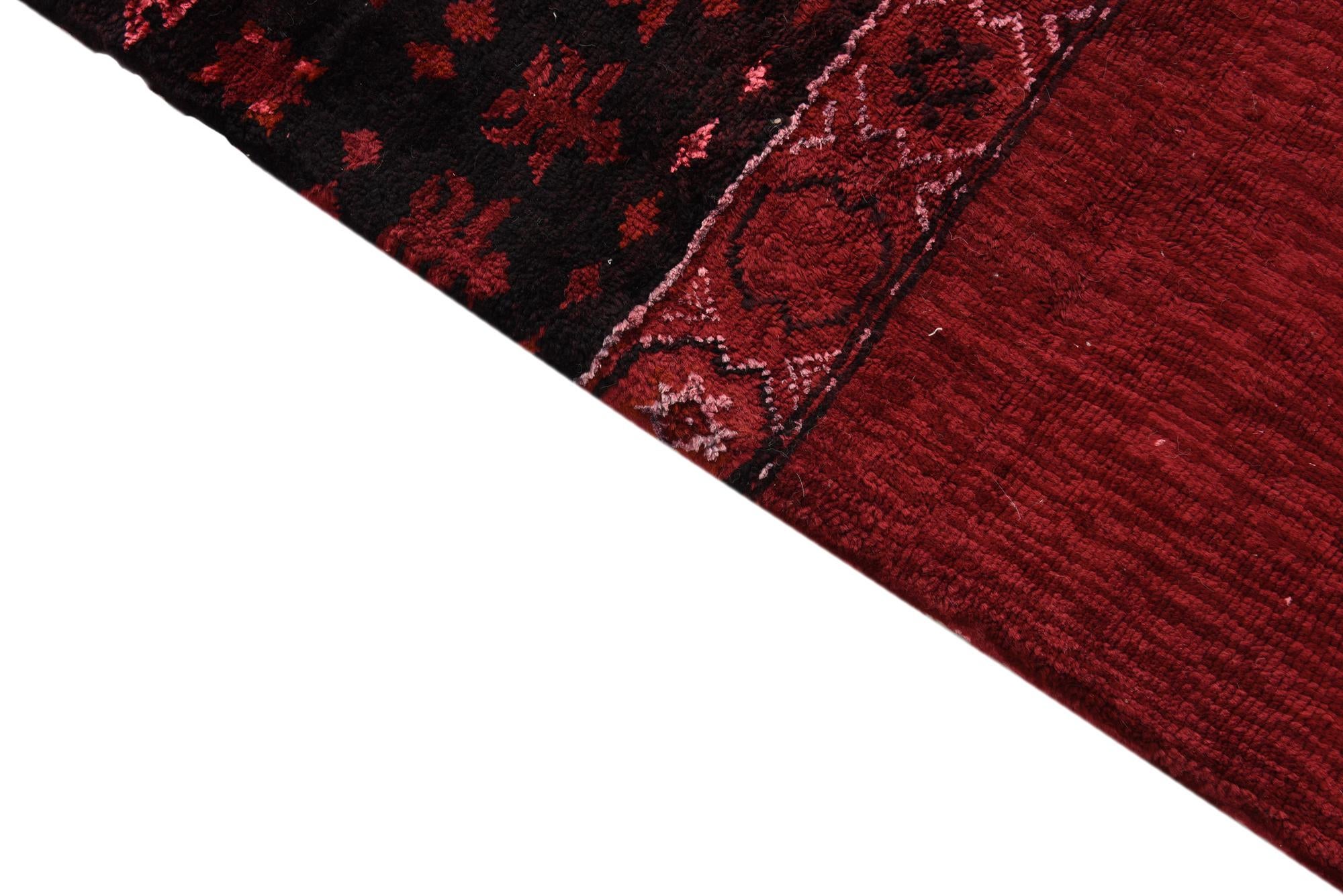 8' x 10' 3 Hand Knotted Darya Rug
