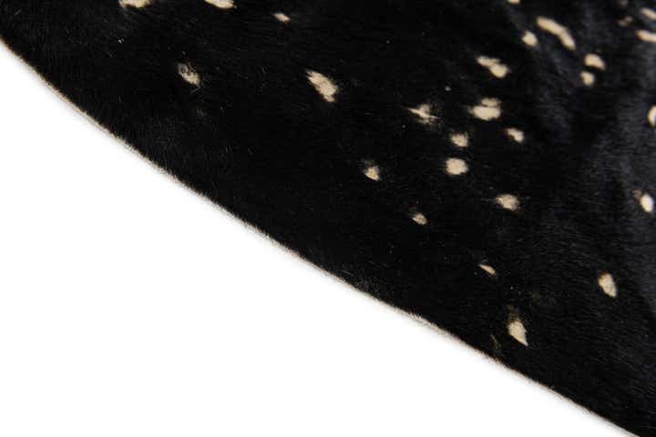 6' 9 x 6' 10 Cowhide Leather Freeform Rug