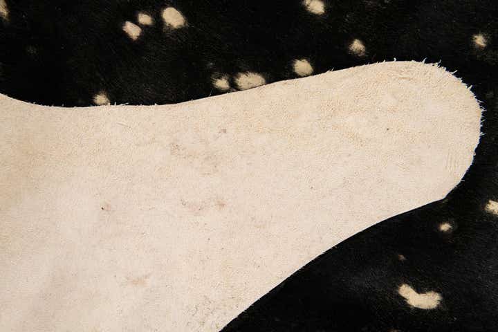 6' 9 x 6' 10 Cowhide Leather Freeform Rug