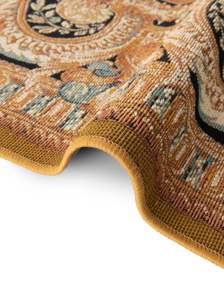 Detail image of 10' x 10'  Washable Traditional Indoor / Outdoor Square Rug