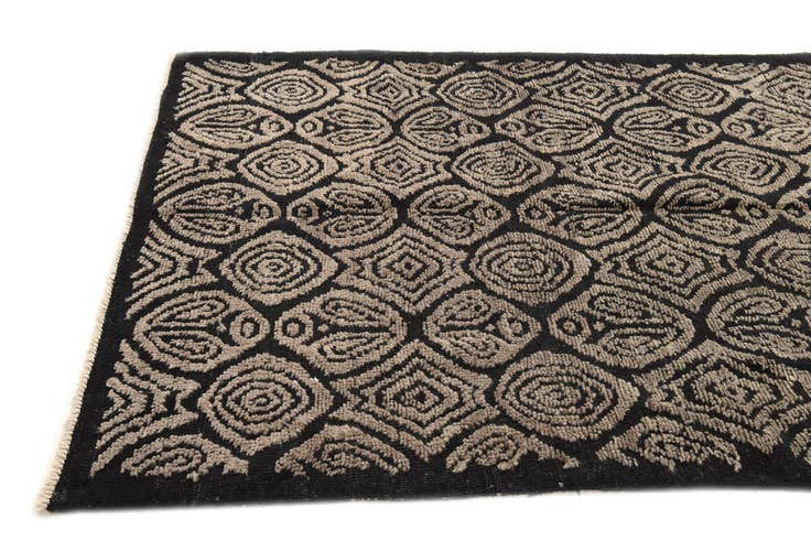 Detail image of 5' 4 x 9' 11 Hand Knotted Darya Wool Rug