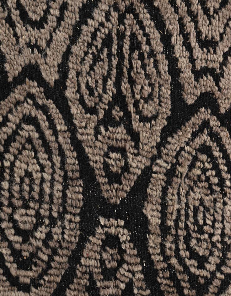 Detail image of 5' 4 x 9' 11  Hand Knotted Darya Wool Rug