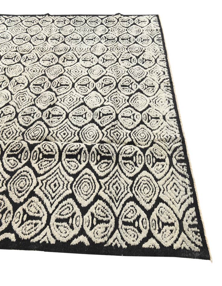 Detail image of 8' 7 x 10' 4  Hand Knotted Darya Wool Rug