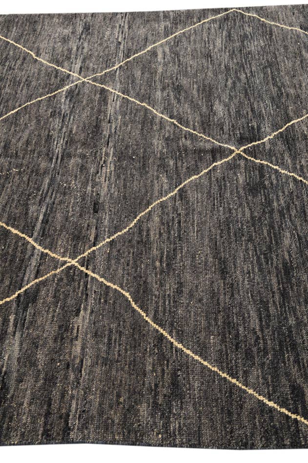 Detail image of 6' 5 x 10' Hand Knotted Darya Wool Rug