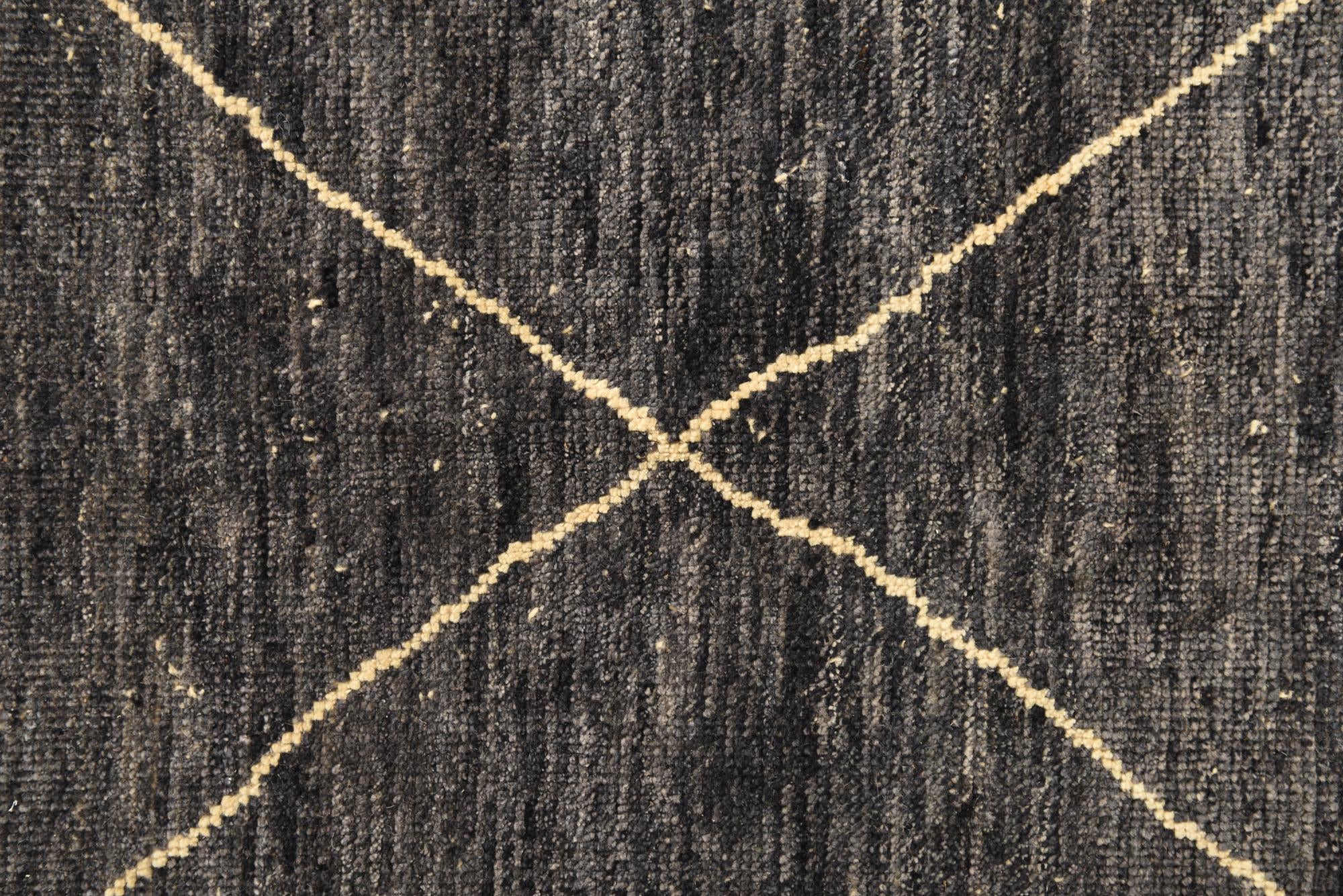 6' 5 x 10' Hand Knotted Darya Wool Rug