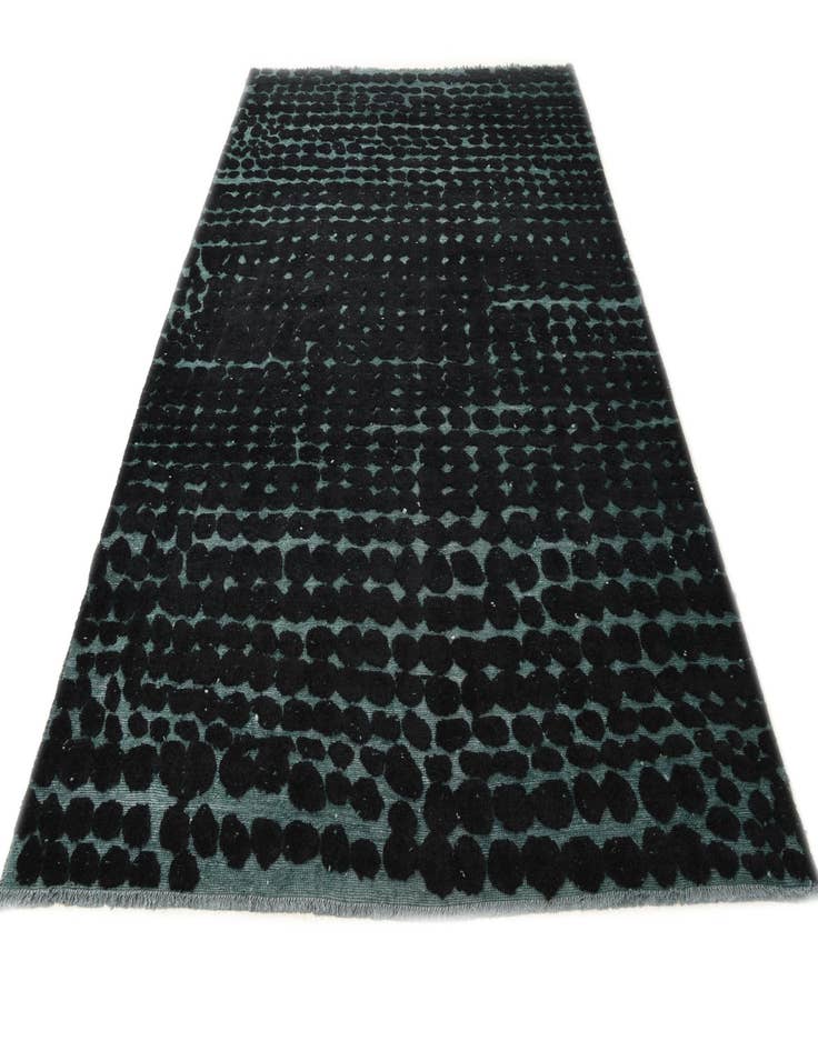 Detail image of 6' 4 x 10' 1  Hand Knotted Darya Wool Rug