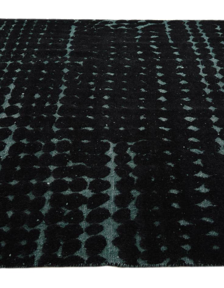 Detail image of 6' 4 x 10' 1  Hand Knotted Darya Wool Rug
