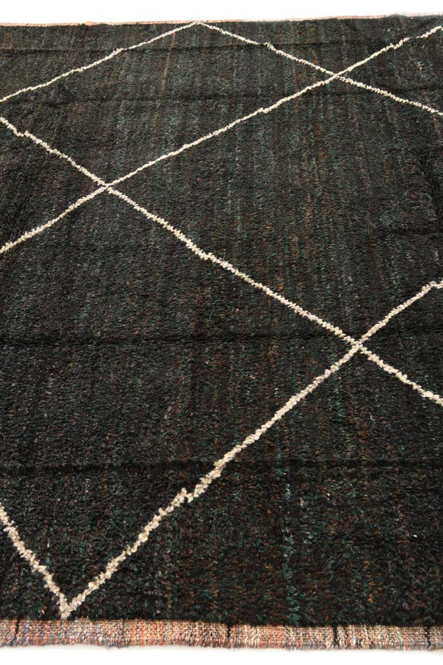 Detail image of 8' 3 x 10' 8 Hand Knotted Moroccan Wool Rug