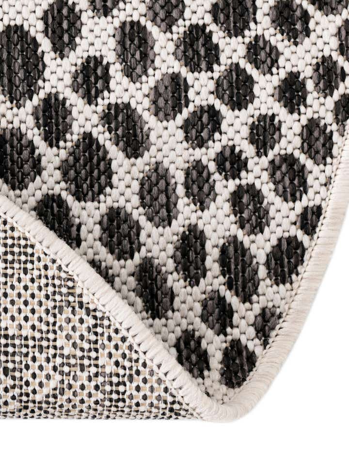 2' 2 x 3' 7 Easy-Clean Jill Zarin Cape Town Indoor / Outdoor Hearth Rug