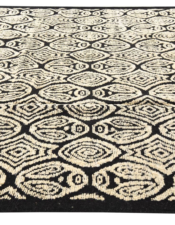 Detail image of 9' 5 x 12' 6  Hand Knotted Darya Wool Rug