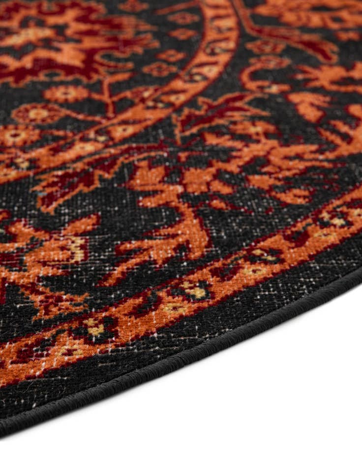 Detail image of 3' 3 x 5' 3 Lucerne Oval Rug