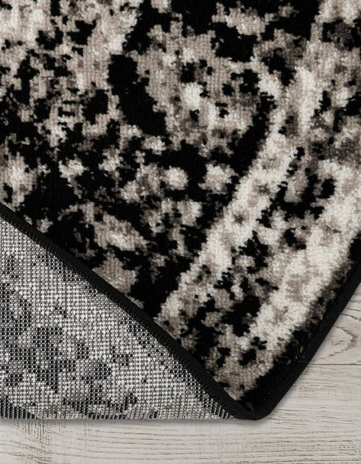 Detail image of 2' x 3' 1 Monte Carlo Oval Rug