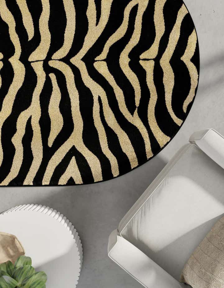 5' 3 x 8' Savannah Oval Rug