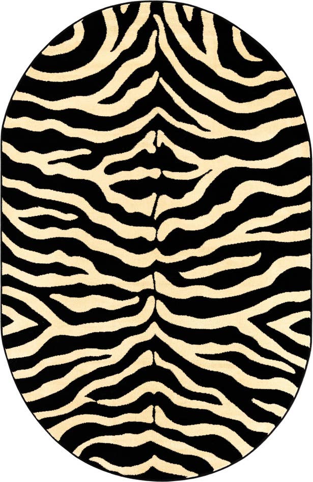 Detail image of 5' 3 x 8' Savannah Oval Rug
