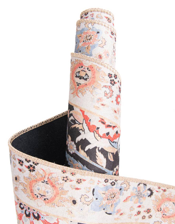 Detail image of 2' x 3' 1 Washable Timeless Oval Rug