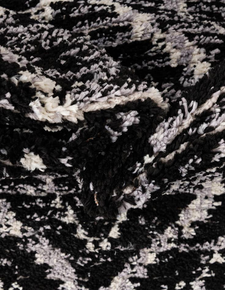 Detail image of 4' x 6' Tucson Oval Rug