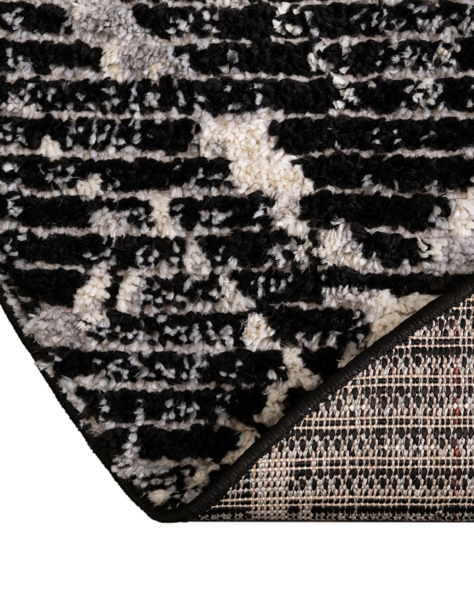 5' x 8' Tucson Oval Rug