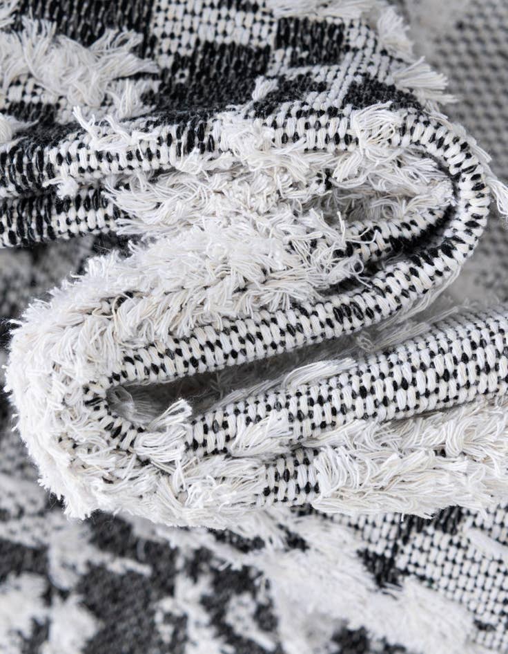 Detail image of 9' 10 x 12' Abbey Rug