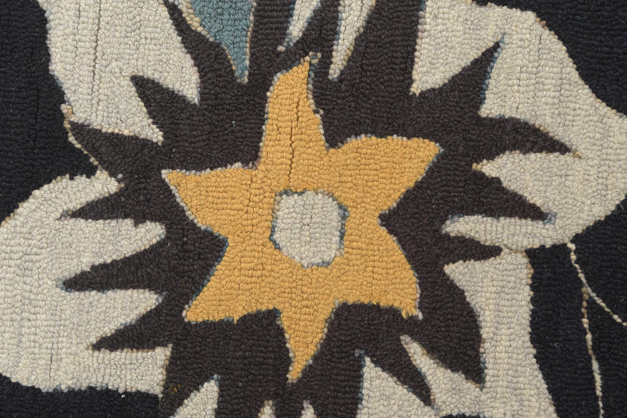 4' x 6' Agra Rug