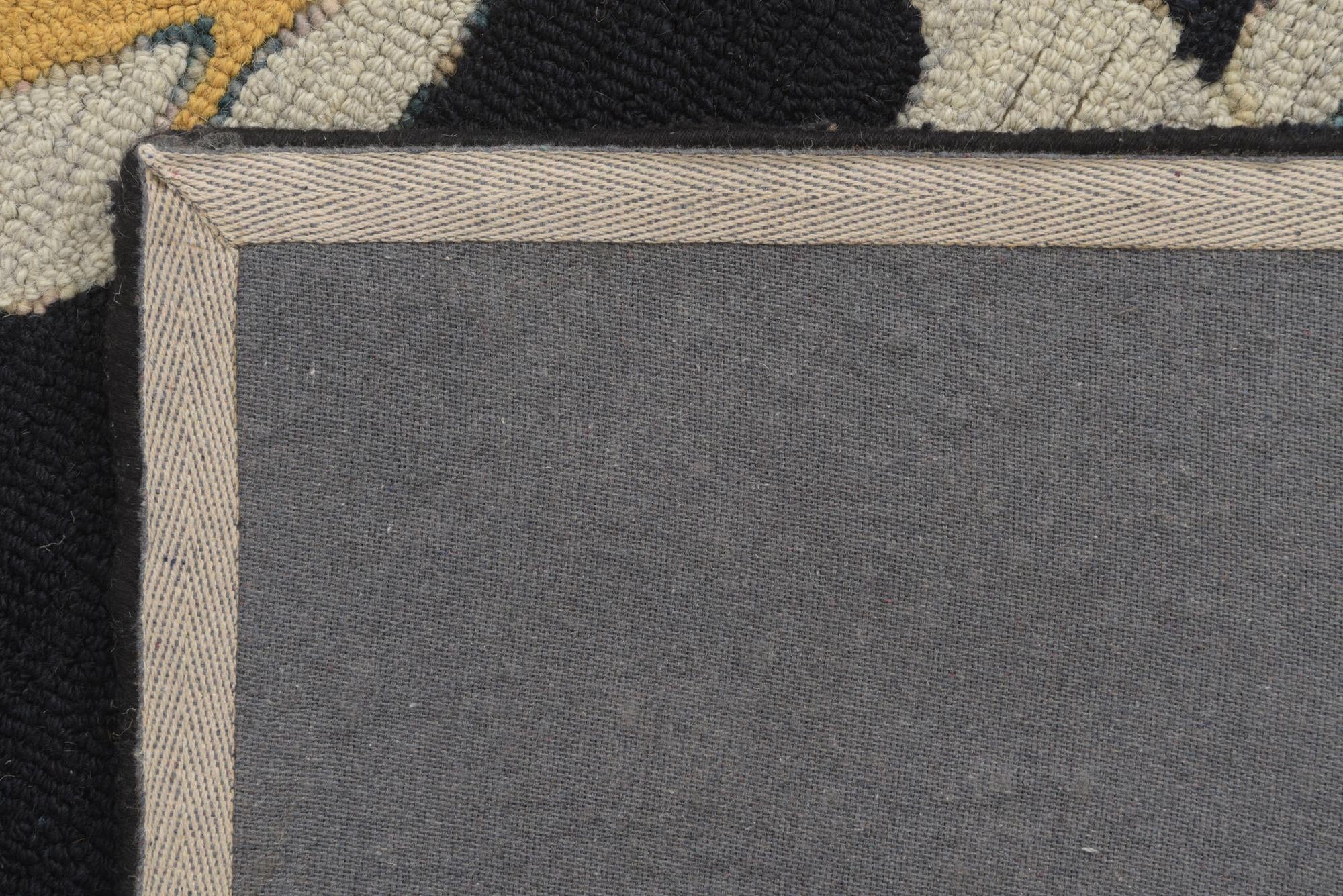 4' x 6' Agra Rug