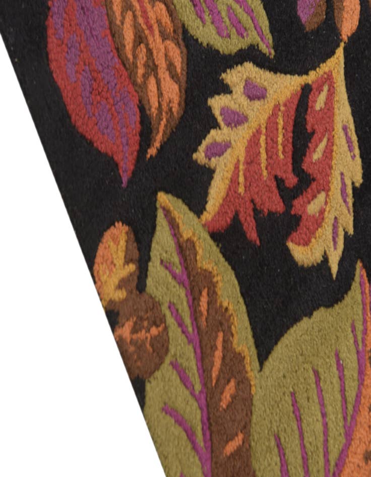 Detail image of 5' x 7' 10 Agra Wool Rug