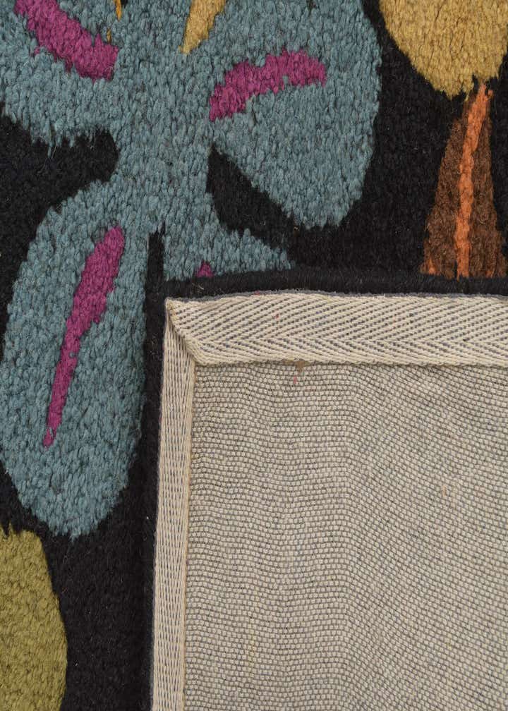 5' x 7' 10 Agra Wool Rug