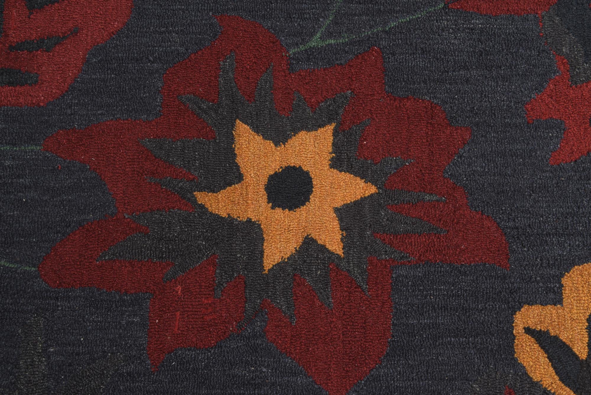 5' x 8' Agra Wool Rug