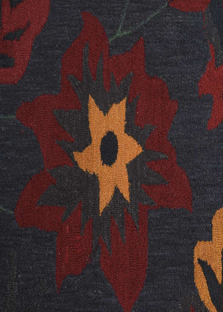 5' x 8' Agra Wool Rug