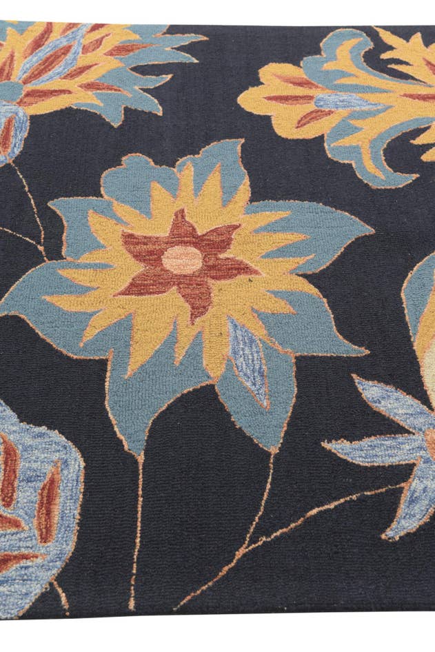 Detail image of 5' x 8' Agra Wool Rug