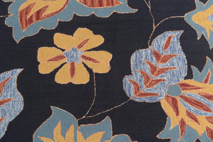 Detail image of 5' x 8' Agra Wool Rug