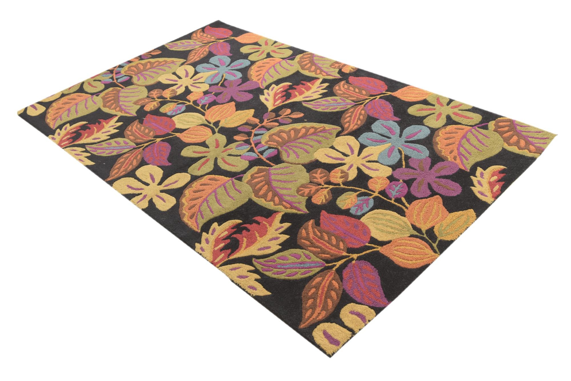 4' 1 x 7' 8 Agra Wool Rug