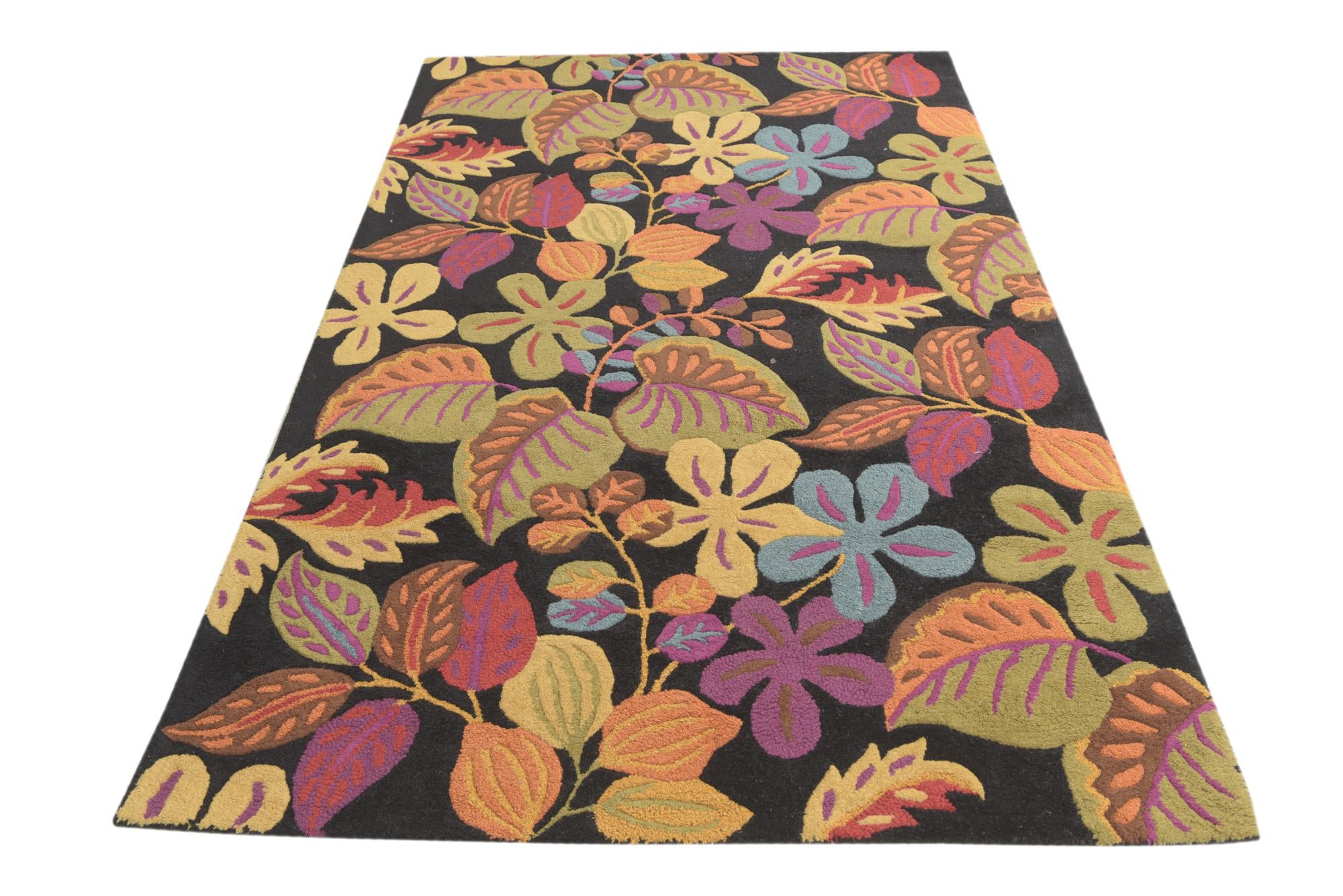 4' 1 x 7' 8 Agra Wool Rug