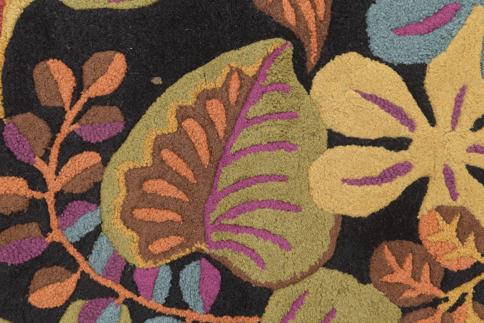 4' 1 x 7' 8 Agra Wool Rug