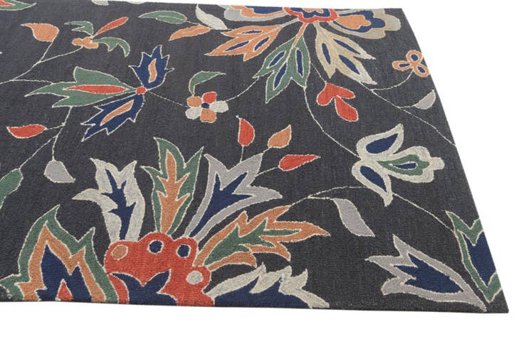 Detail image of 5' x 8' Agra Wool Rug