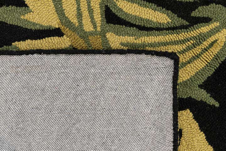 5' 1 x 7' 10 Agra Wool Rug