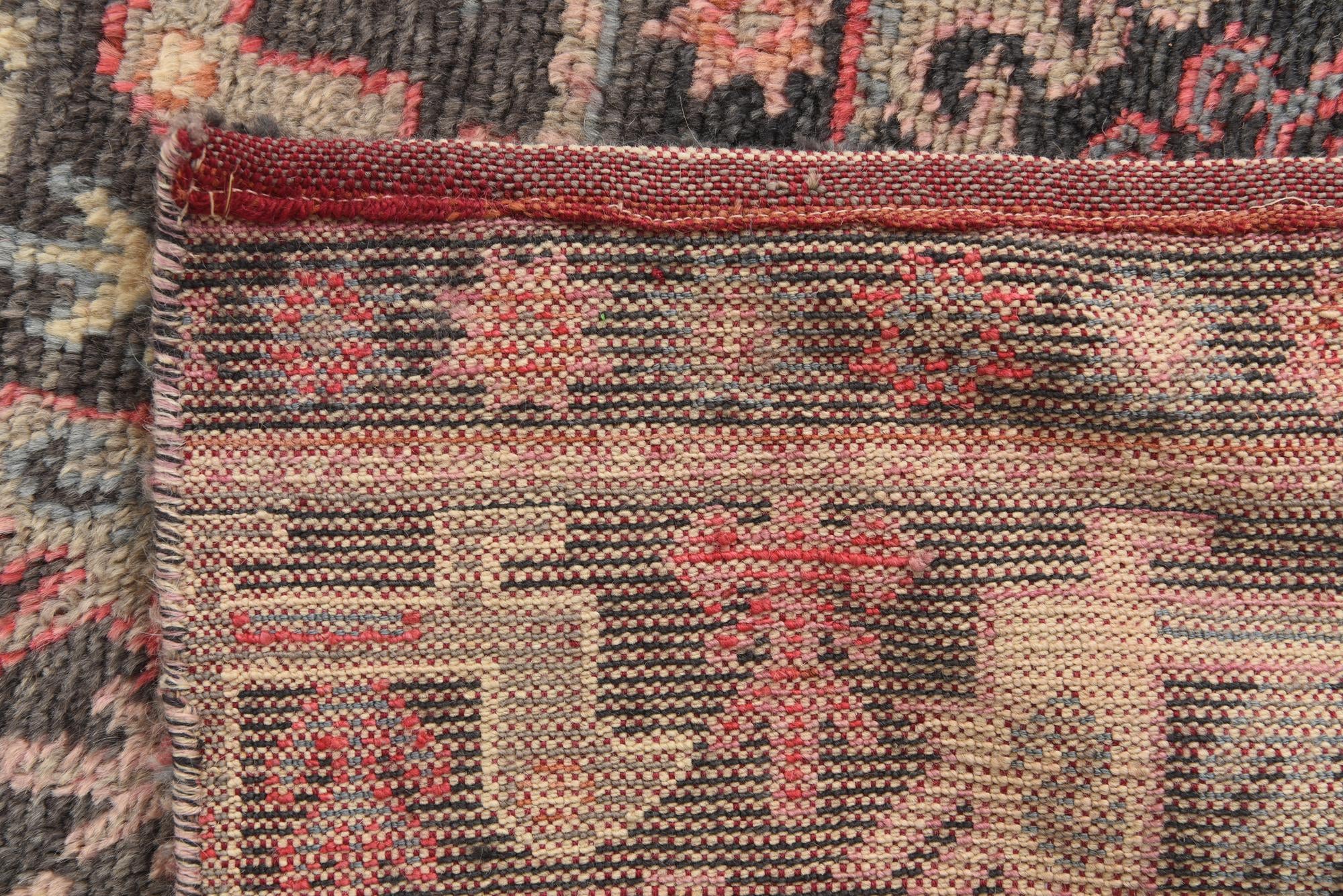 5' 6 x 9' 3 Hand Knotted Ariana Ziegler Rug