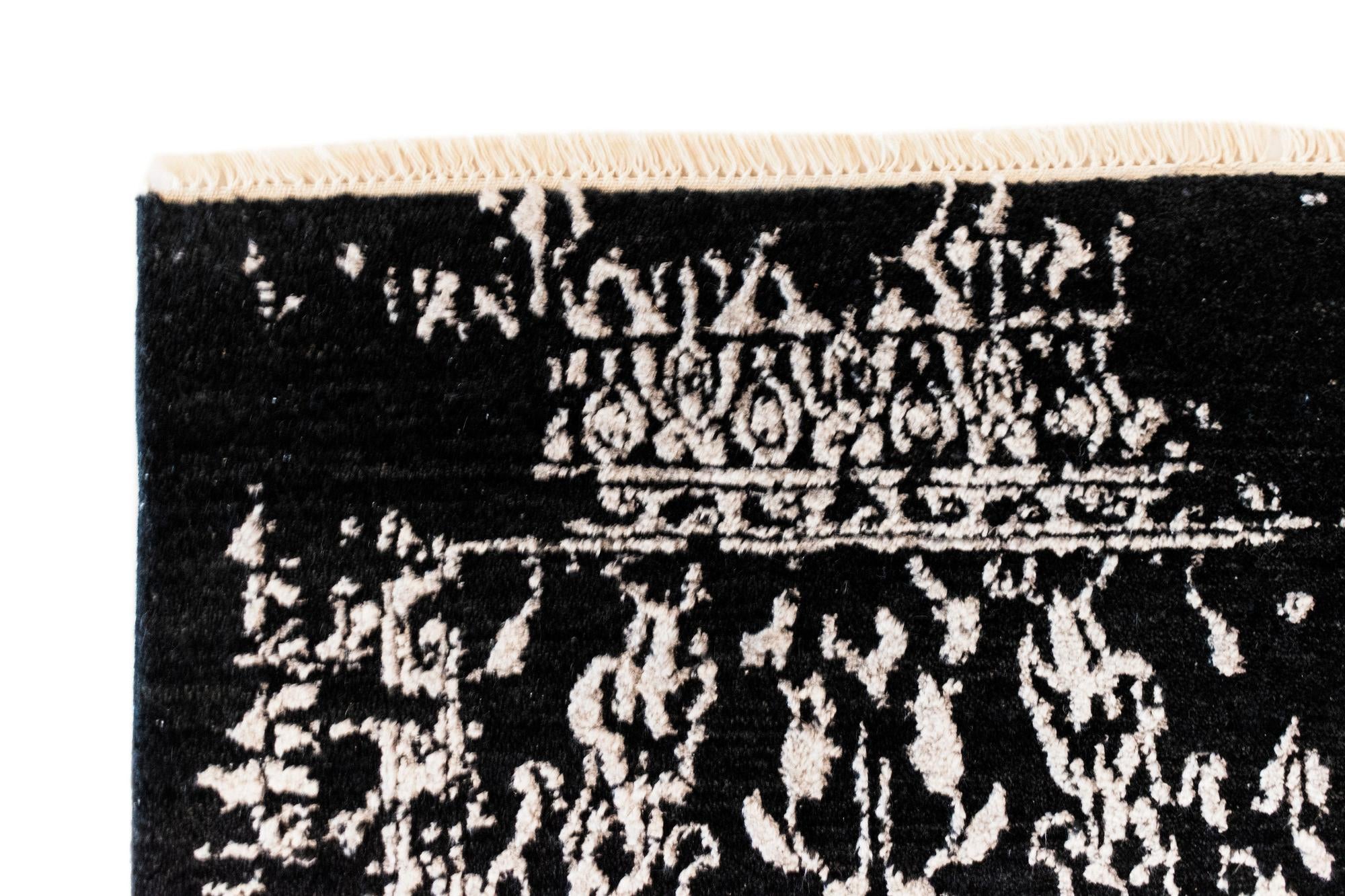5' x 6' 9 Art Inspired Wool Rug