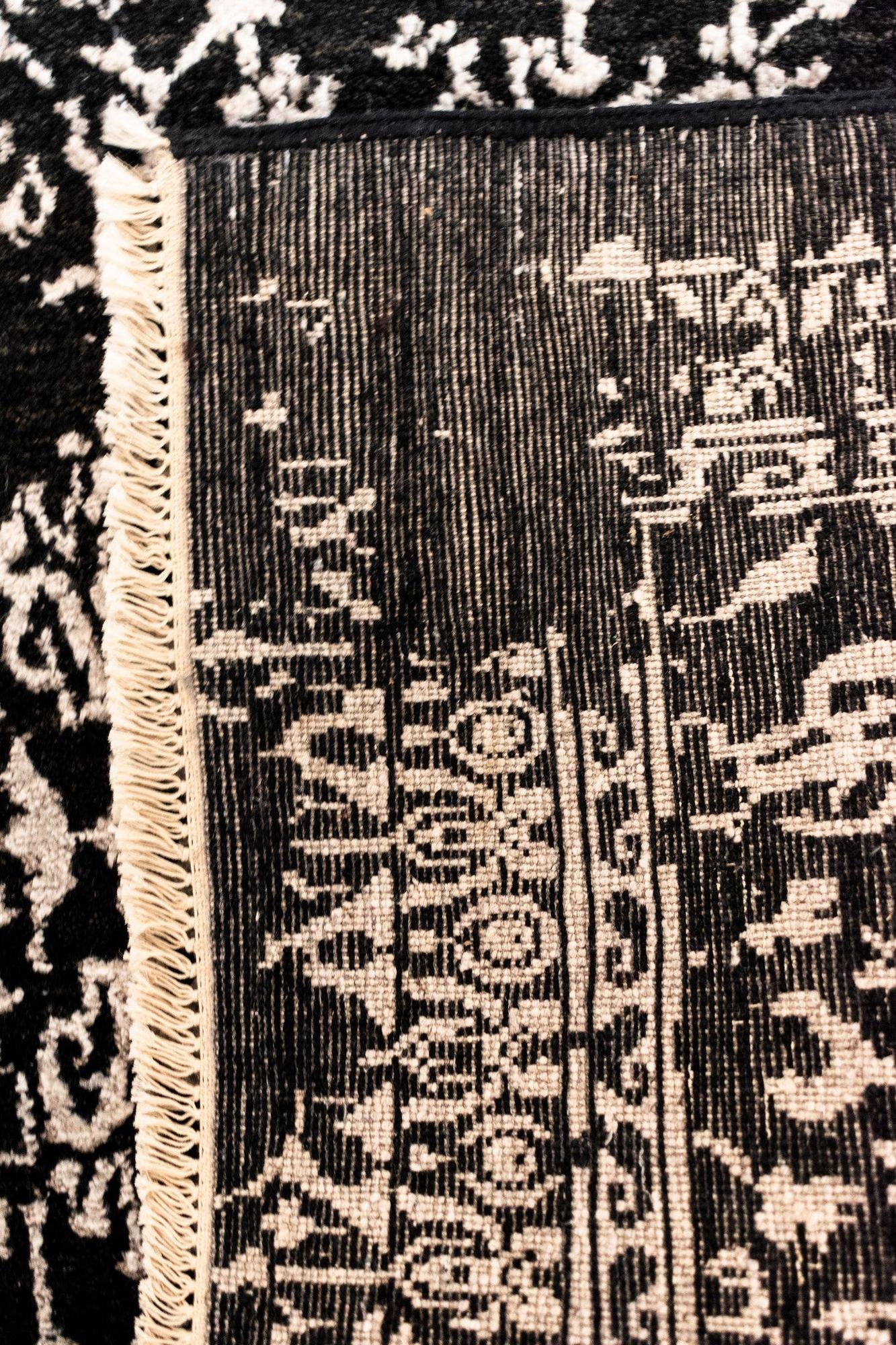 5' x 6' 9 Art Inspired Wool Rug
