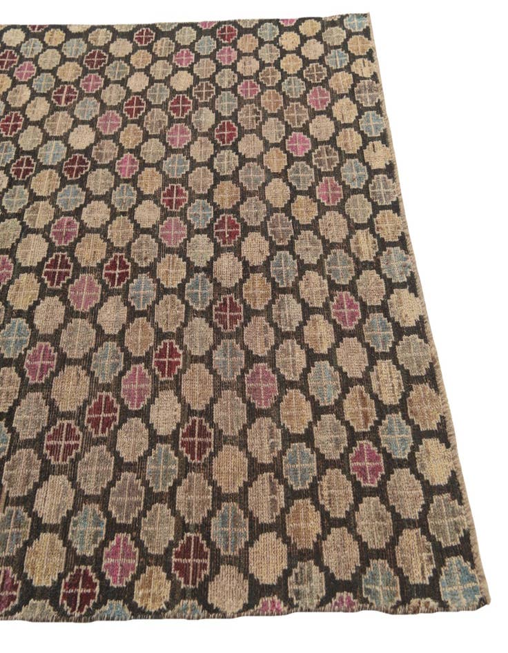 Detail image of 4' 10 x 8' Hand Knotted Balouch Wool Rug