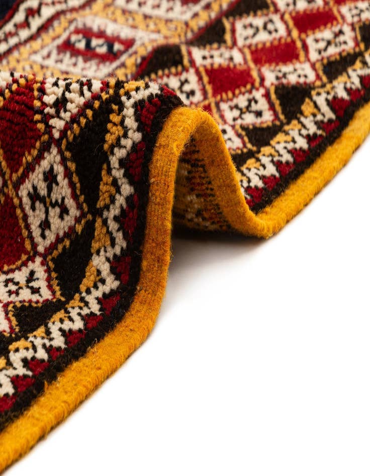 Detail image of 4' 11 x 8' 6 Berber Rug