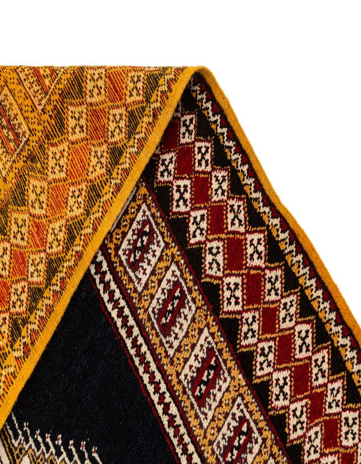 Detail image of 4' 11 x 8' 6 Berber Rug