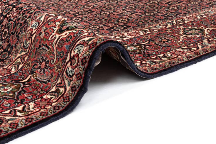 Detail image of 6' 11 x 9' 9 Bidjar Wool Rug