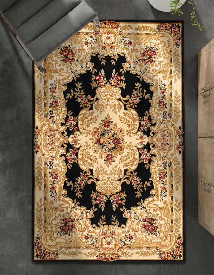 Detail image of 5' 3 x 8' Chateau Rug